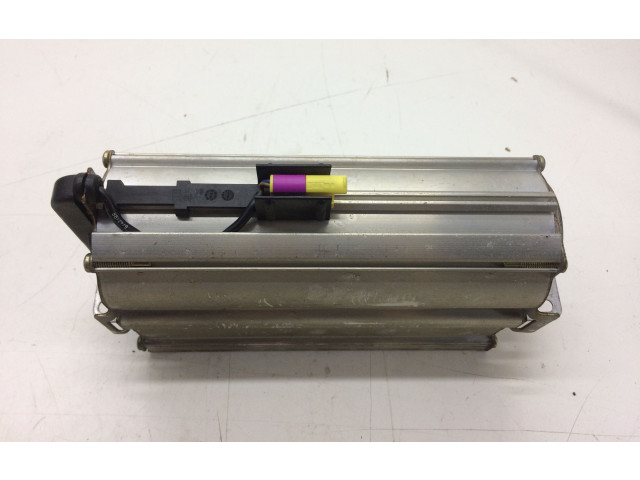 Надувная подушка для пассажира