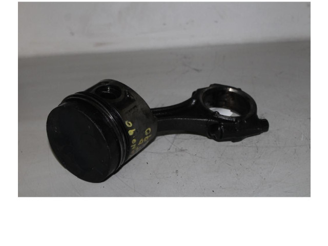 Píst    Nissan Terrano    TD27T 