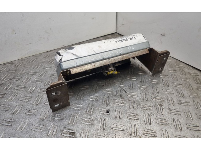 Надувная подушка для пассажира