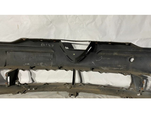 Передний бампер