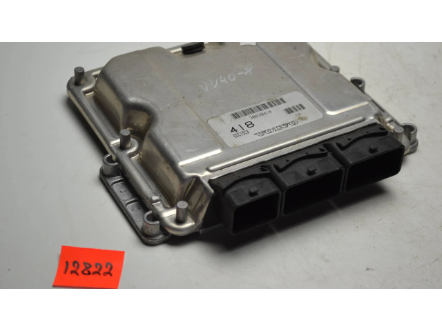 Блок управления двигателя 30630418, 0281011087 Volvo S40, V40
