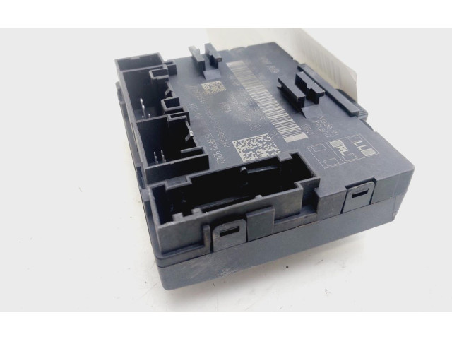 Блок управления двигателя 5Q0959592B   Volkswagen PASSAT