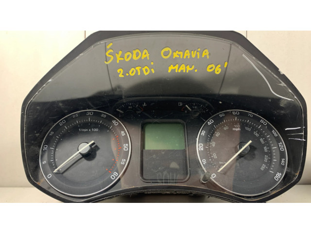 Панель приборов 1Z0920910D Skoda Octavia Mk2 (1Z)