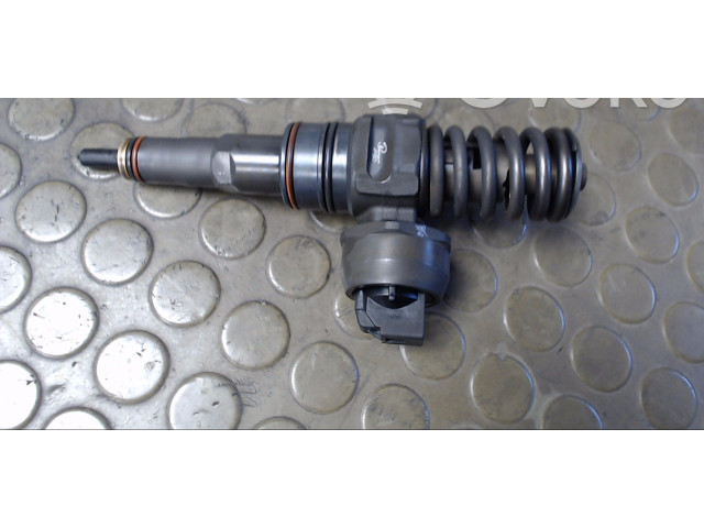 Форсунка 0414720213, 038130079GX    Audi A3 S3 8L   