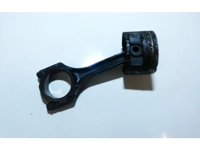 Шатун Volkswagen Golf II