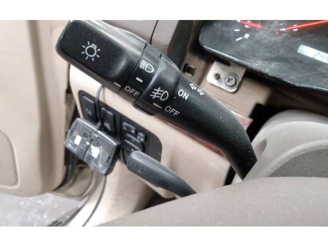 Ручка стеклоочистителей Toyota Land Cruiser (J100)