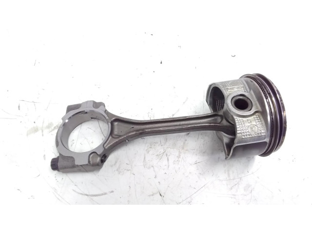  Поршень с шатуном  21120  Toyota Yaris для бензинового двигателя 1.5