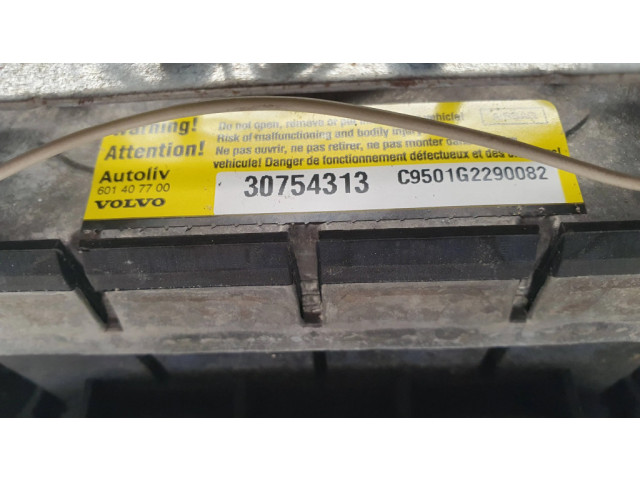Подушка безопасности водителя 30754313, C9501G2290082   Volvo XC70