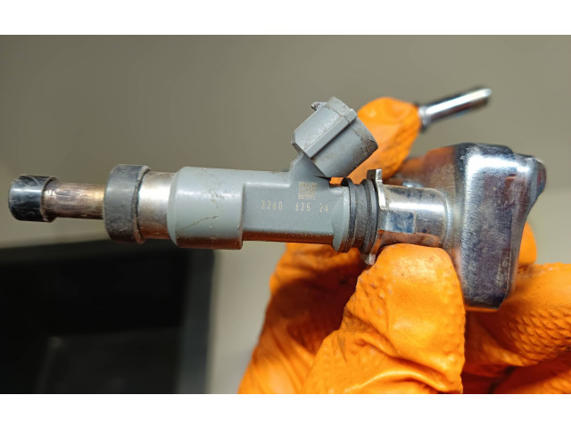 Vstřikovač 2260625247 Subaru Outback (BS)