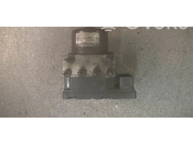 Блок АБС 8671223   Volvo  V70  2000 - 2004 года