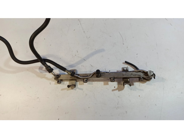 Топливная рампа 9187493, 9136243 Saab 9-5 2.0 для двигателя B205E