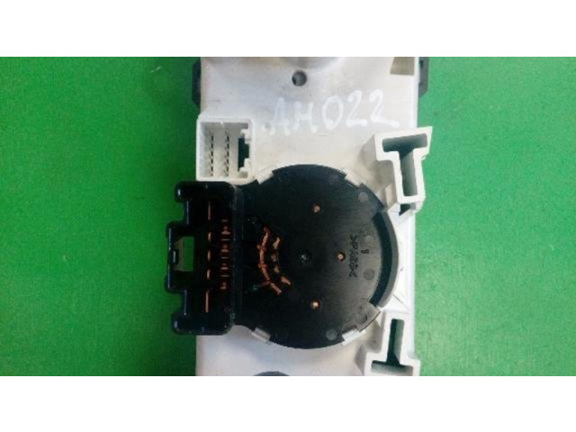 Блок управления климат-контролем P55111874AA, AM022 Jeep Patriot