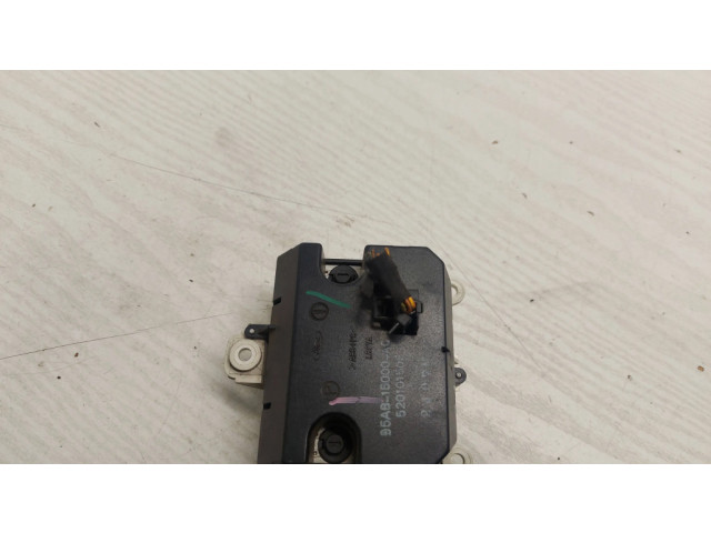 Дисплей    95AB15000AC, 2407N   Ford Escort