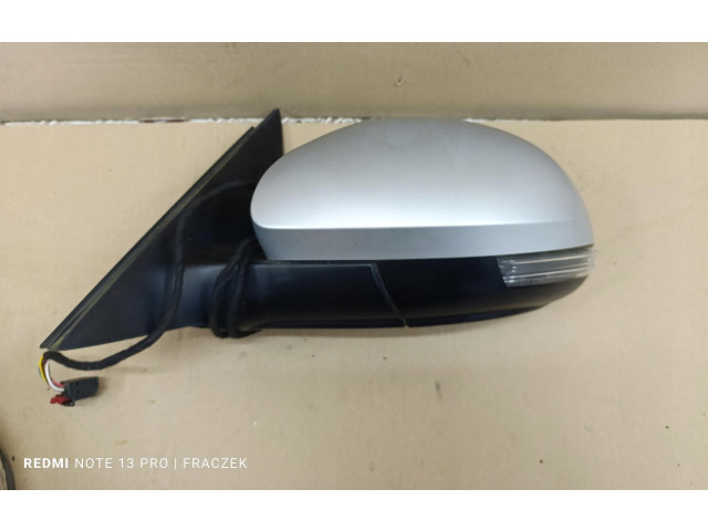 Зеркало электрическое Skoda Yeti (5L) 2009 - 2017 года