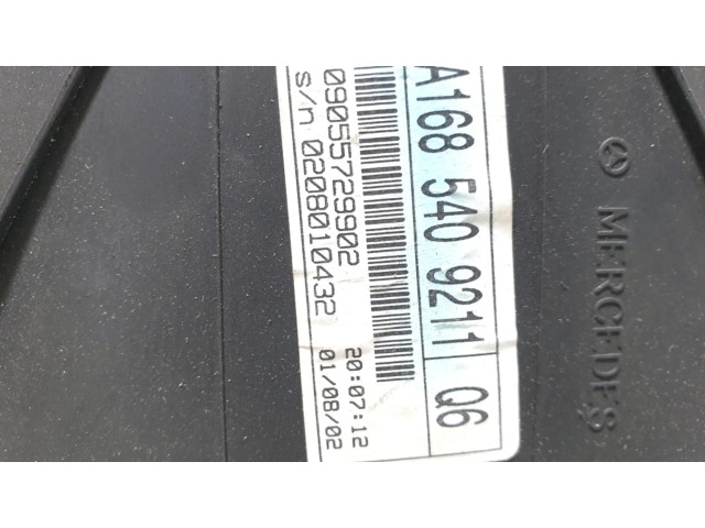 Přístrojová deska Mercedes-Benz A W168 2002 A1685409211Q6