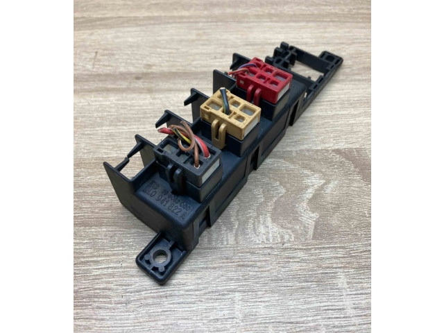 Блок предохранителей  8L0941822A, 896083000   Audi A3 S3 8L    