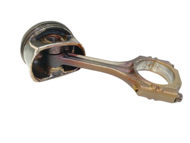 Поршень BAG 036LAH Audi A3 S3 8P