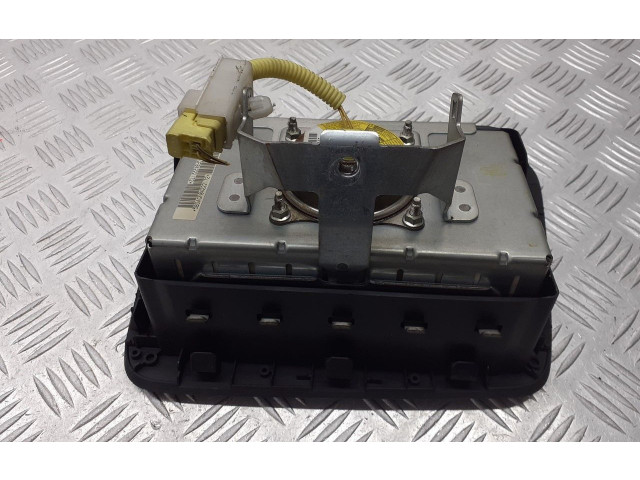 Подушка безопасности водителя    Peugeot 107