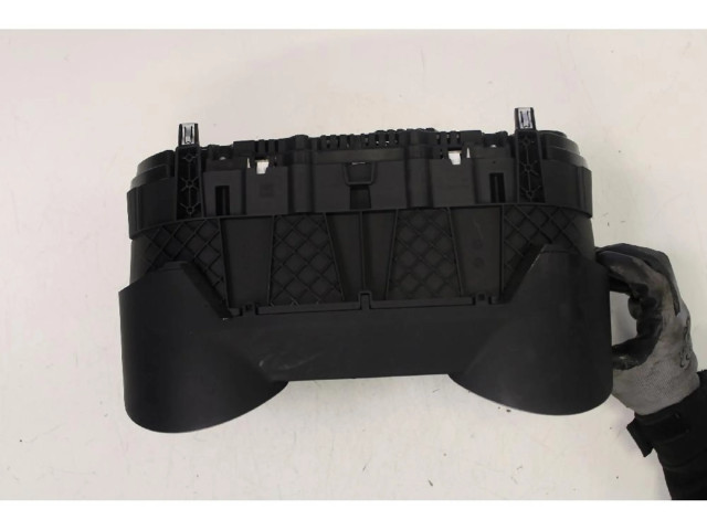 Přístrojová deska Alfa Romeo Giulia 1994