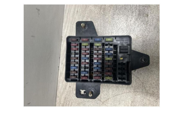 Блок предохранителей  8231008B10, 8231008B10   SsangYong Rexton    