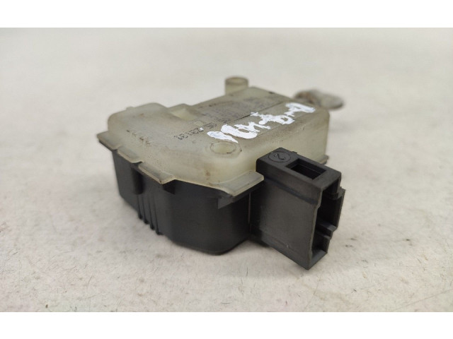 Замок багажника 1M5862159C, 1M0959781A    Seat Ibiza III (6L) 2002 - 2008 года