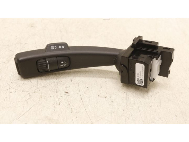 Ручка поворотов/ фонарей 31394001   Volvo V70