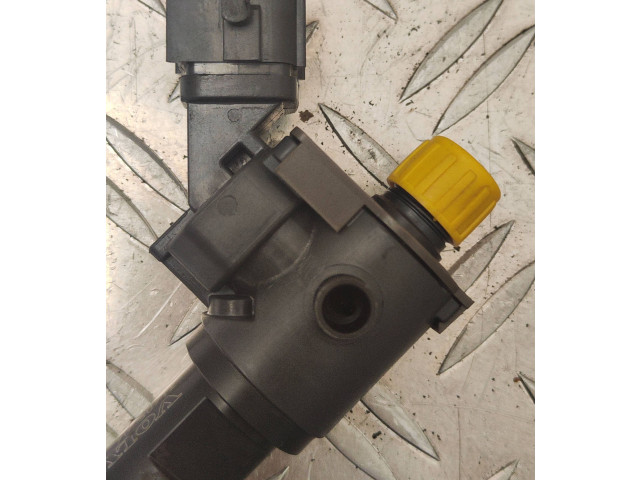 Форсунка 31405404 Volvo S60