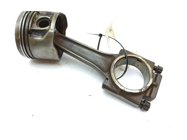 Поршень с шатуном EAC1868, EBC1289 Jaguar XJS