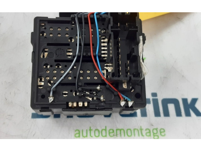 Переключатель дворников 8201168013, 8201168013 Renault Captur