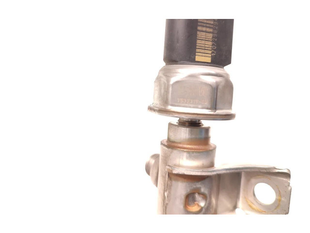 Топливная рампа 7537319   BMW 3 E90 E91   для двигателя N43B20A