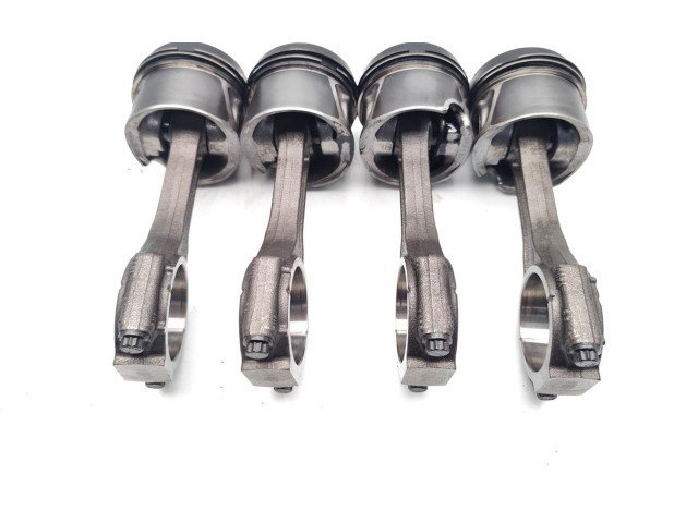 Píst CGLC Audi A5 8T 8F CGLC