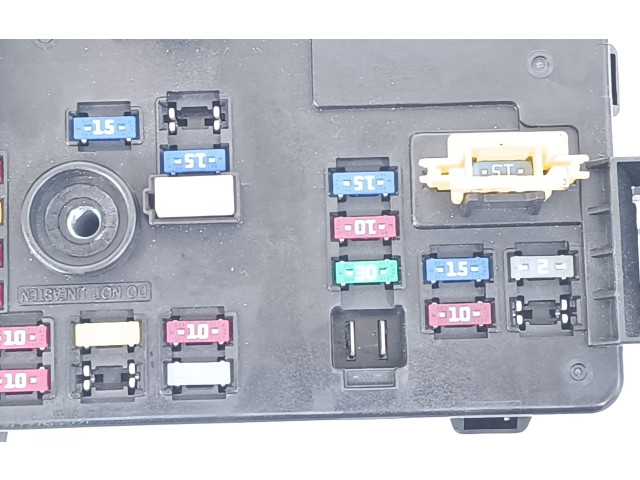   Pojistková skříňka 95142072   Opel Antara 2012