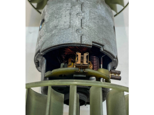 Вентилятор печки    0130111190   Mercedes-Benz SL R129