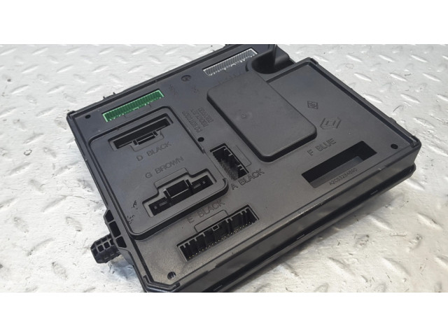 Блок предохранителей 284B14779R, S180098001 Renault Scenic III - Grand scenic III