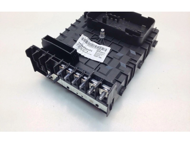 Блок предохранителей  1K0937125B   Volkswagen Golf Plus    