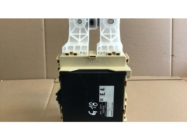 Блок предохранителей 8922178010, 8273078010 Lexus NX