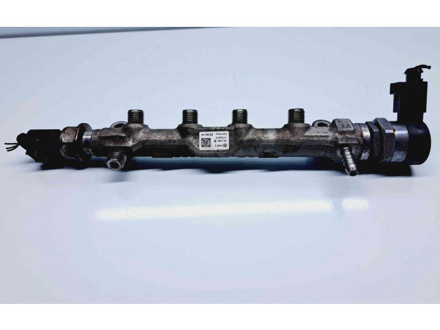 Топливная рампа 04L089B Skoda Octavia Mk3 (5E)