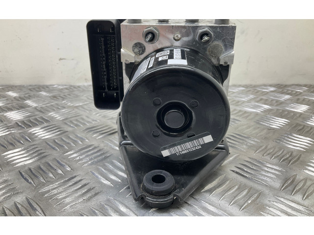 Блок АБС 1K0907379BM, 1K0614517ED Volkswagen Jetta VI 2011 - 2018 года