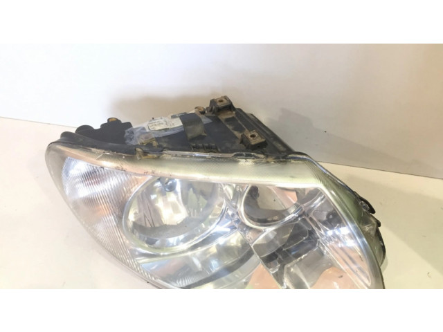 Передняя фара  