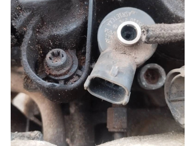 Vstřikovač 0445110276 Opel Zafira B