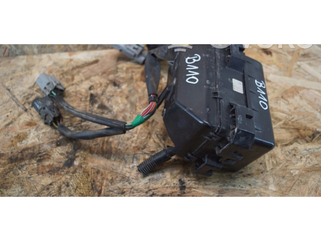 Блок предохранителей 8266187405 Daihatsu Terios