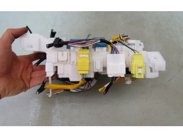 Pojistková skříňka Suzuki SX4 S-Cross 2023