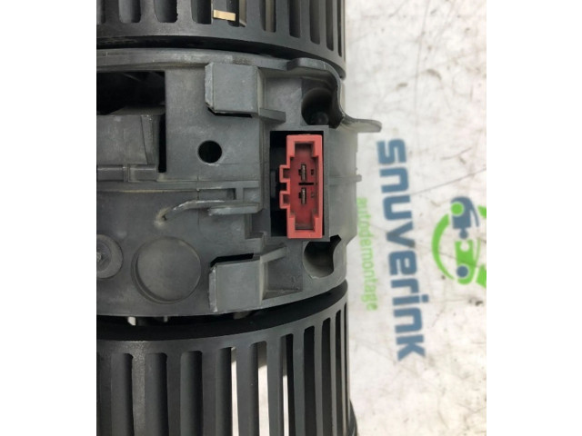 Вентилятор печки    272109961R, 272109961R   Renault Trafic III (X82)