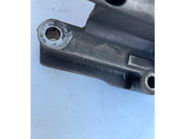 Масляный насос   038115105C  Audi A3 S3 8P 