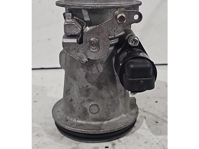 Моторчик дворников     Dacia Sandero