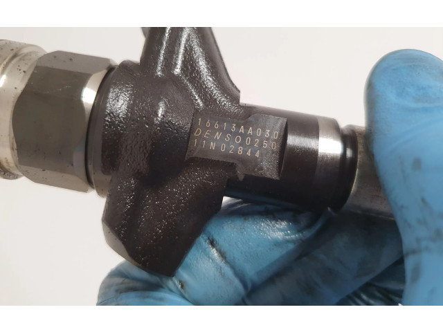 Форсунка 16613AA030    Subaru Outback  EE20Z 