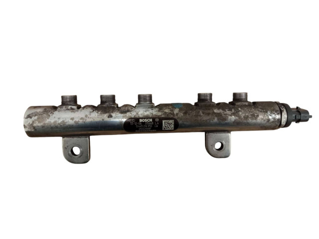 Топливная рампа 0445216050, 35032008F   Jeep Grand Cherokee  