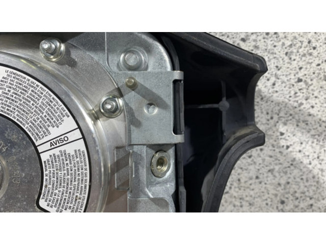 Подушка безопасности водителя 740922   Mitsubishi Carisma