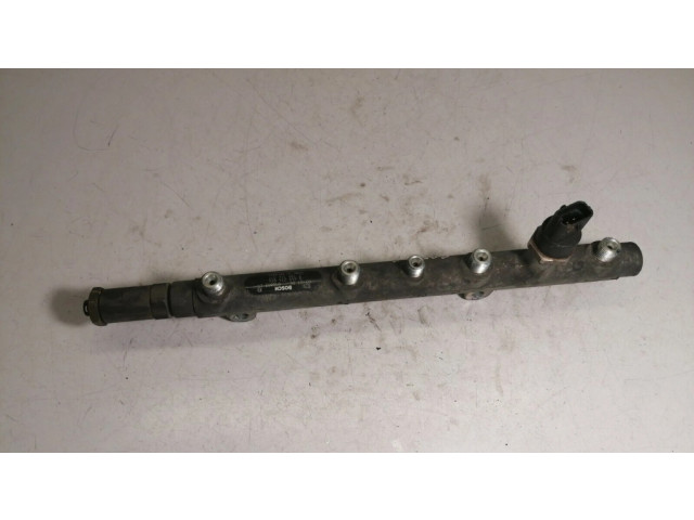 Топливная рампа 0445214024 Mitsubishi Carisma 1.9