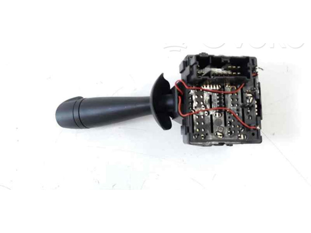 Ручка стеклоочистителей 255679575R, E11811260 Dacia Dokker